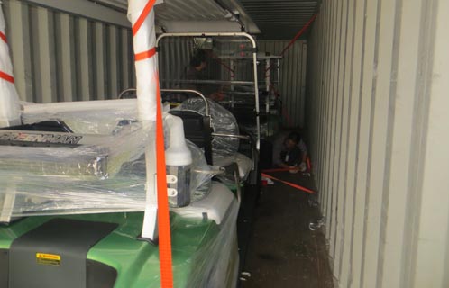 迪拜發(fā)車(chē)